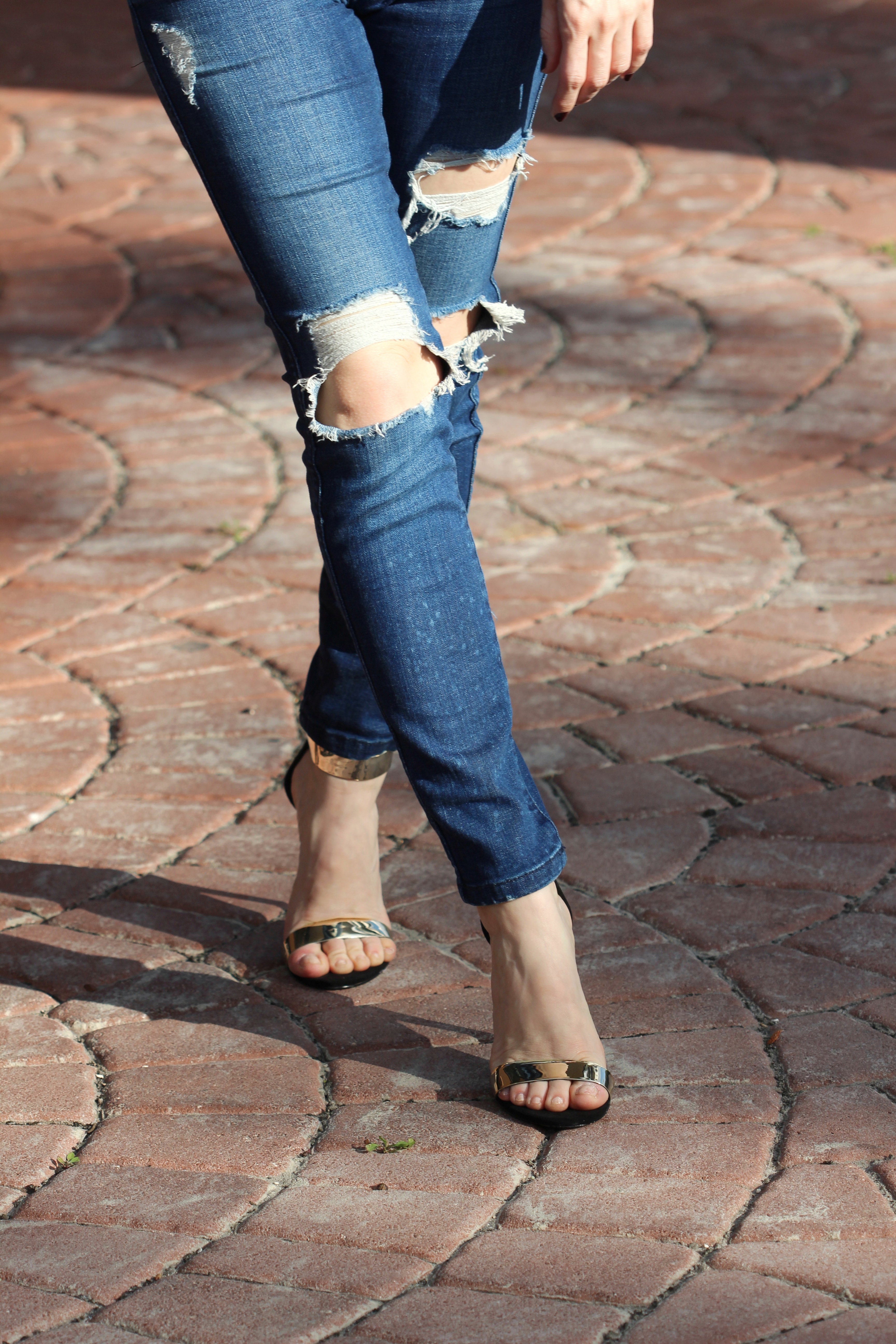 zara ripped jeans