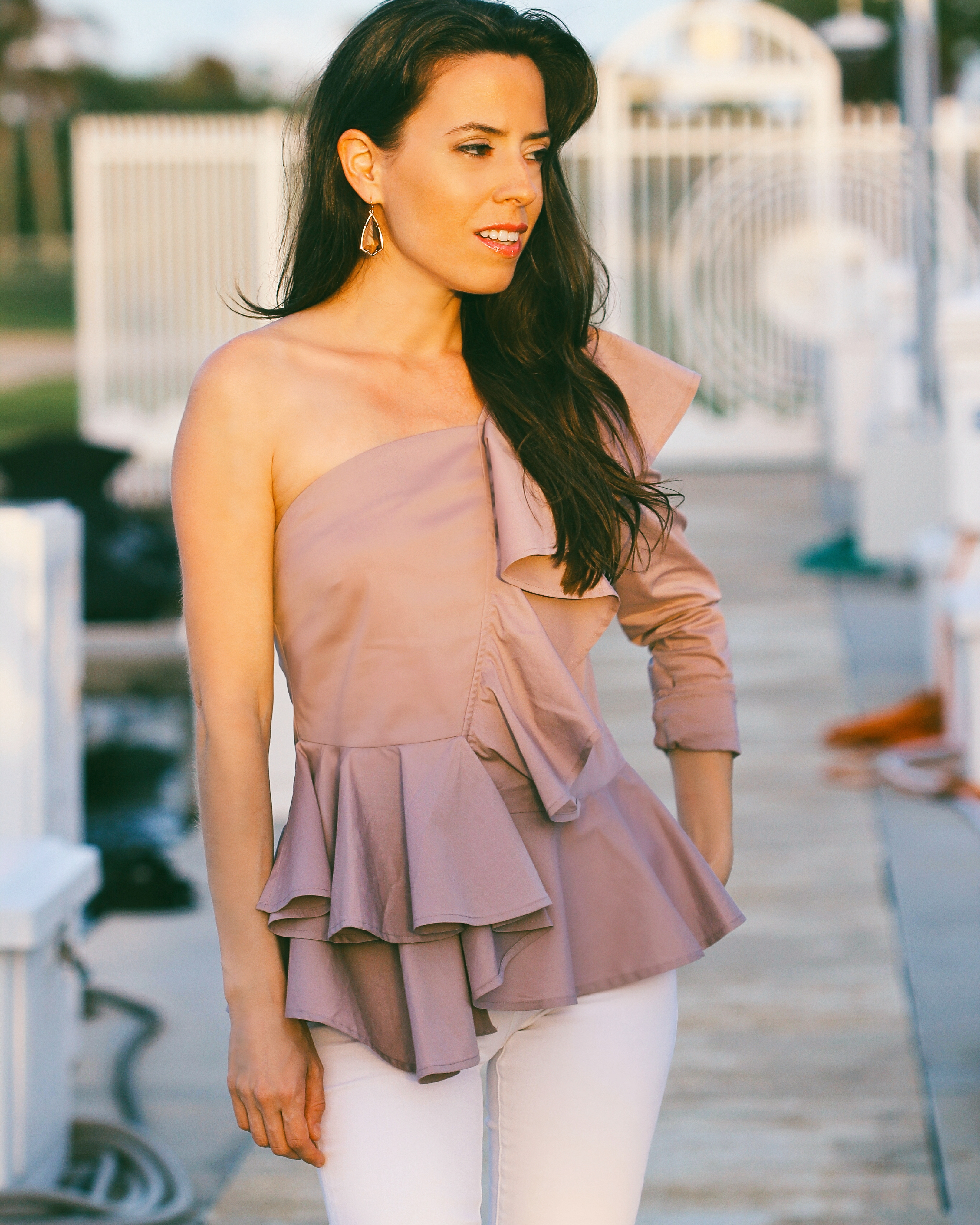 ruffle one shoulder 