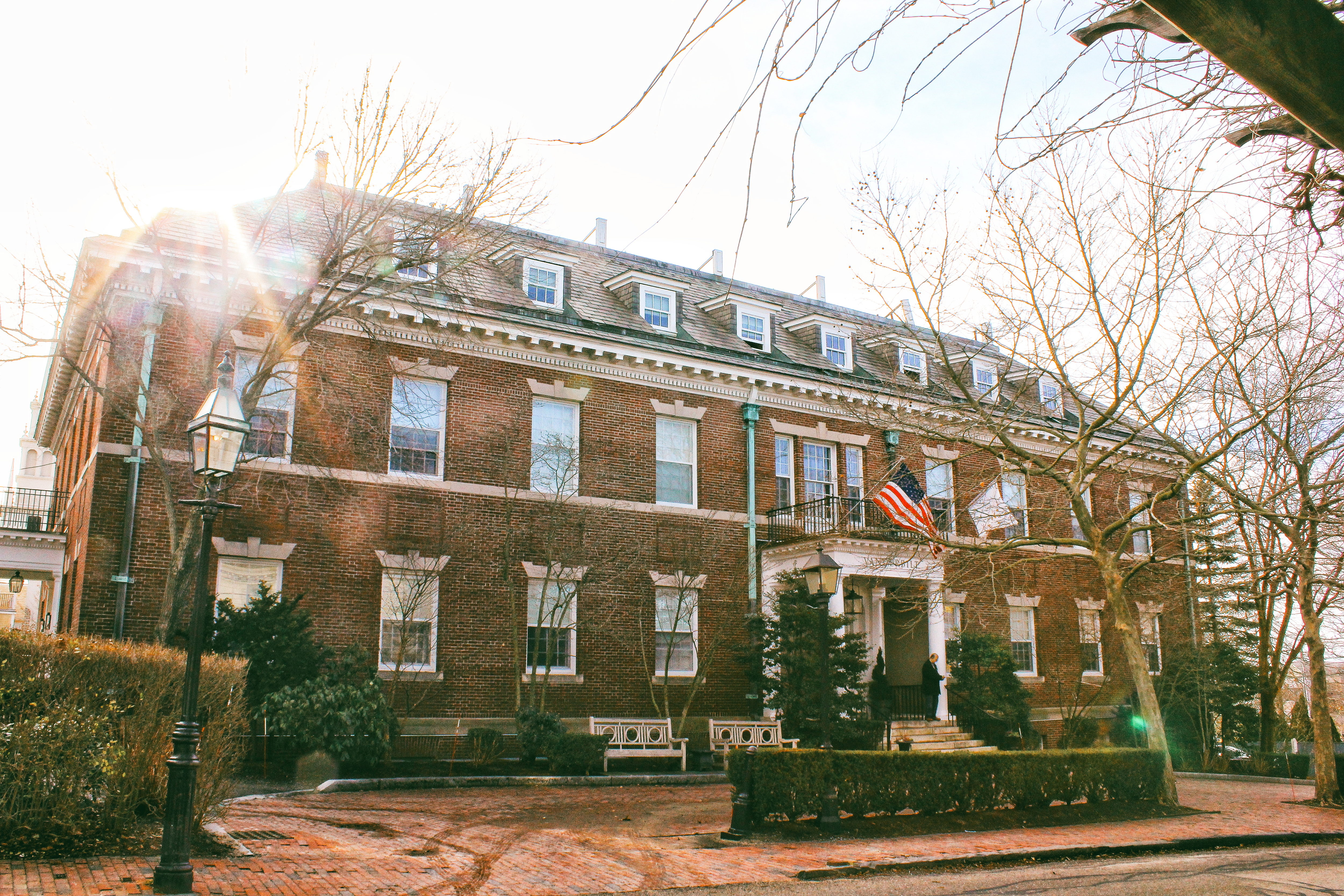 the-vanderbilt-hotel-in-newport-rhode-island