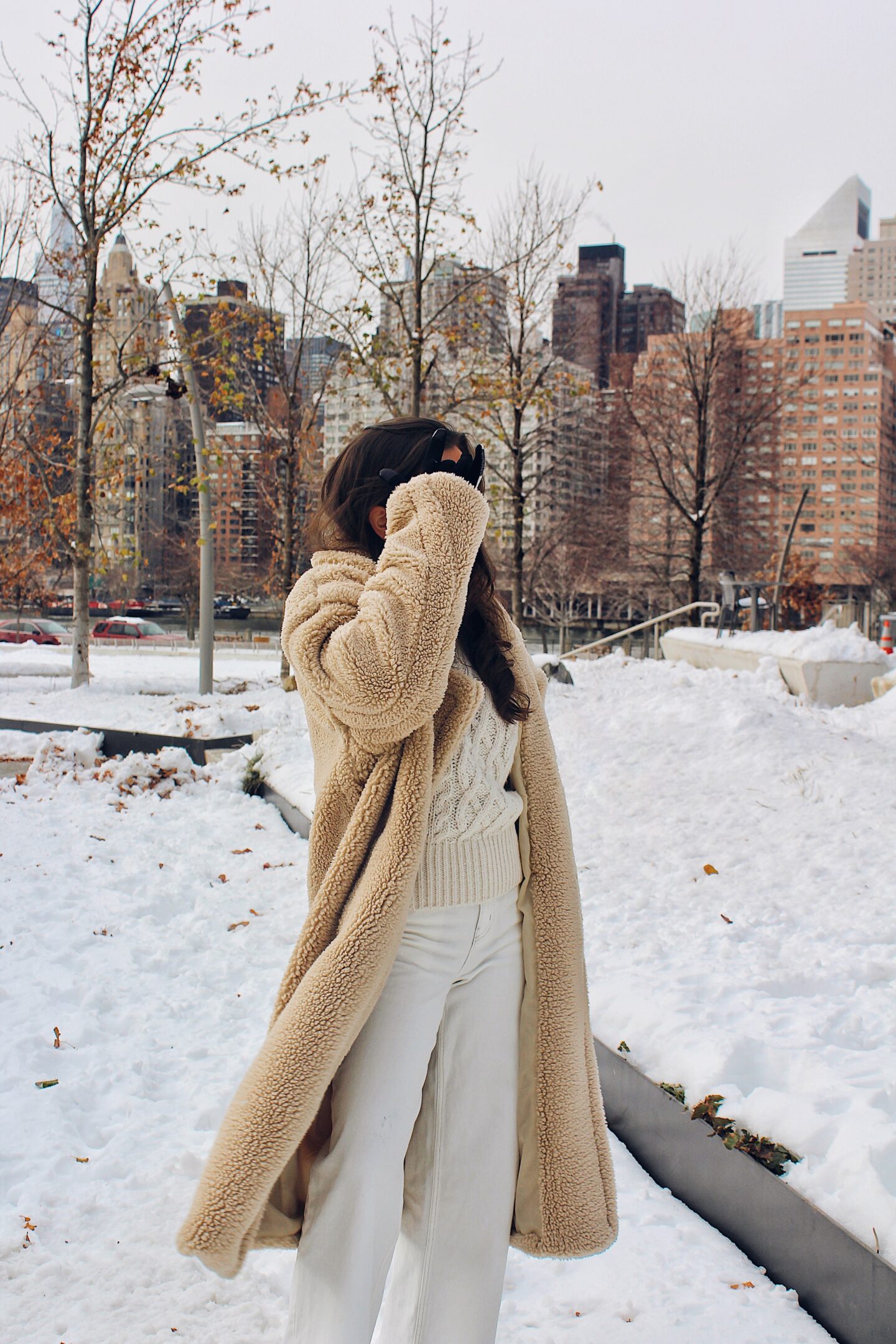 New York snow outfit teddy coat ana florentina