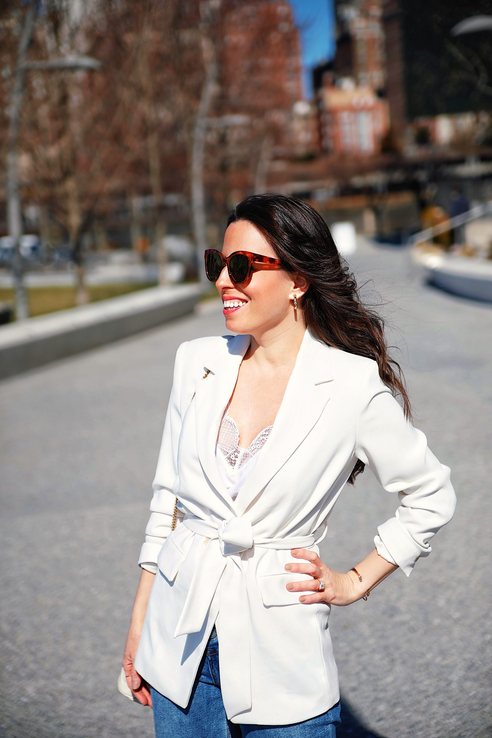 White Blazer and Blue Jeans outfit idea - Ana Florentina