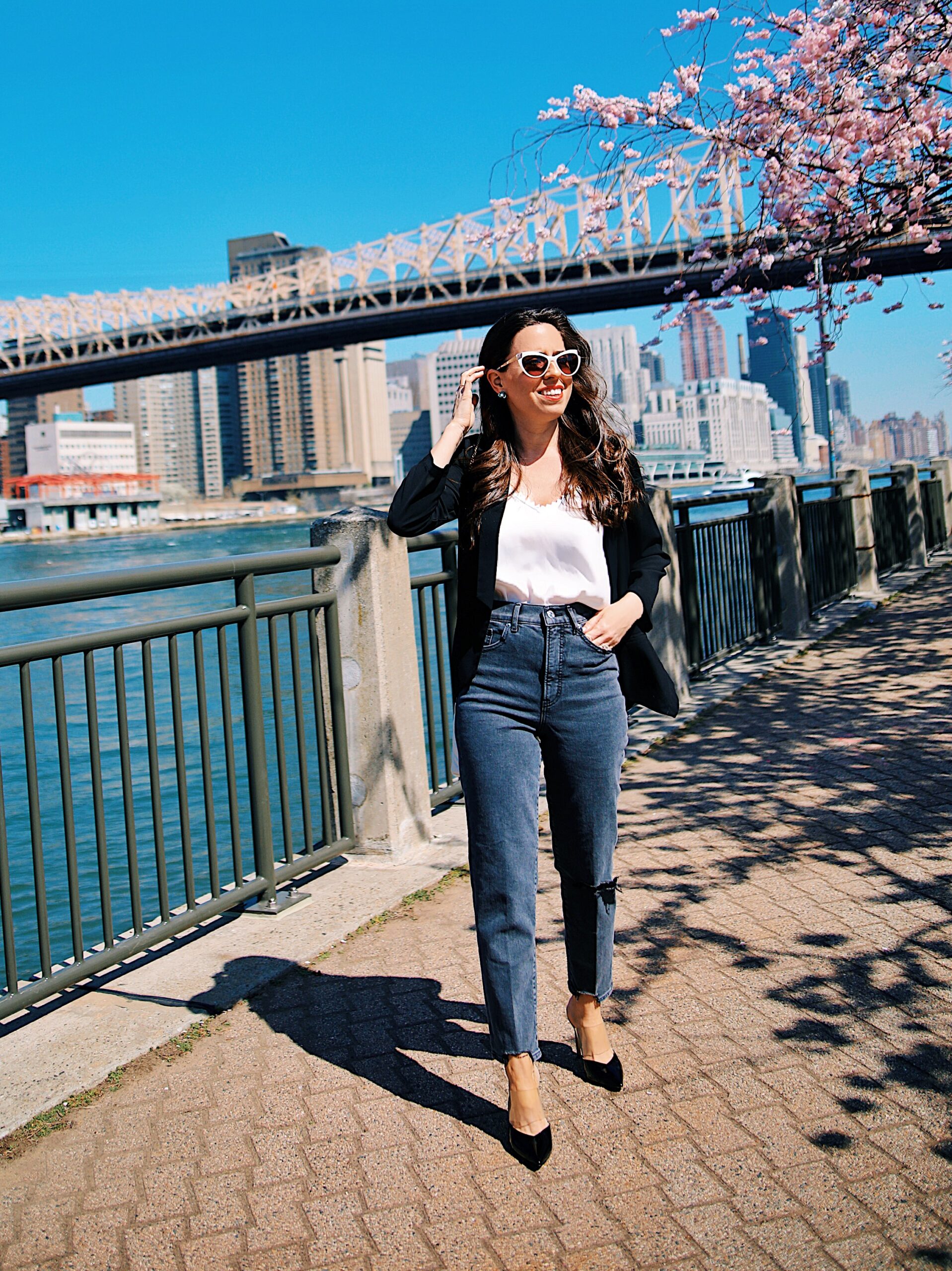 How to Dress Up Black Jeans - Ana Florentina