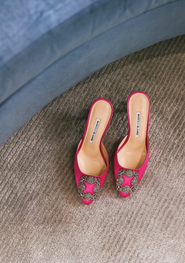 Manolo-Blahnik-pink-shoes