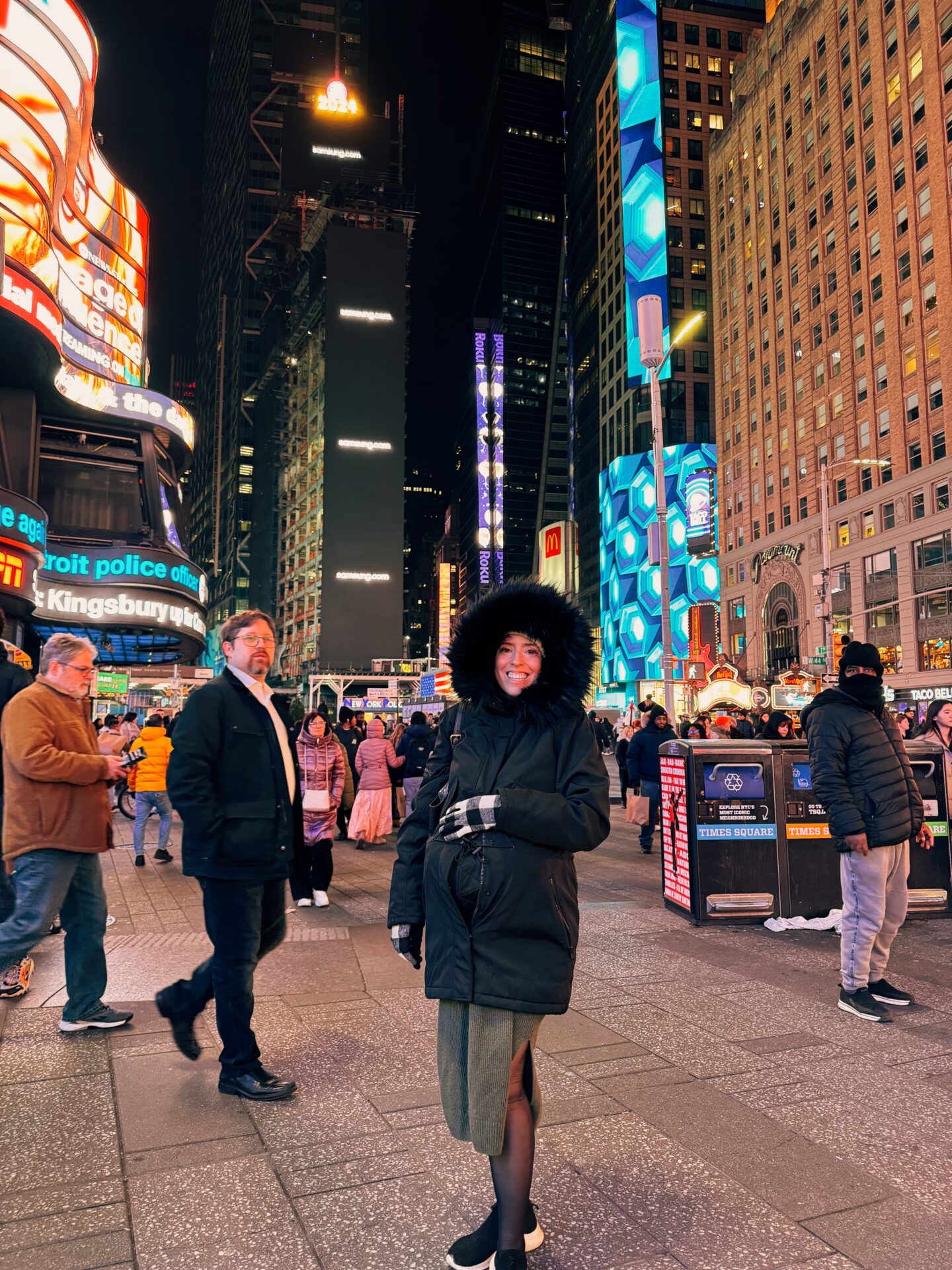 Ana-Florentina-in-Times-Square