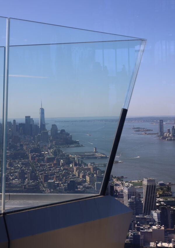 Hudson Yards: The Vessel & Edge in New York